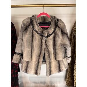 Terry Lewis Short Coat Gray Faux Fur Rhinestones‎ Clasp Closure Size Small READ